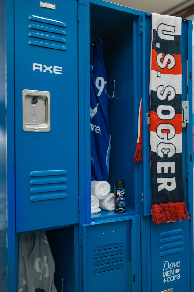 Branded lockers at activation